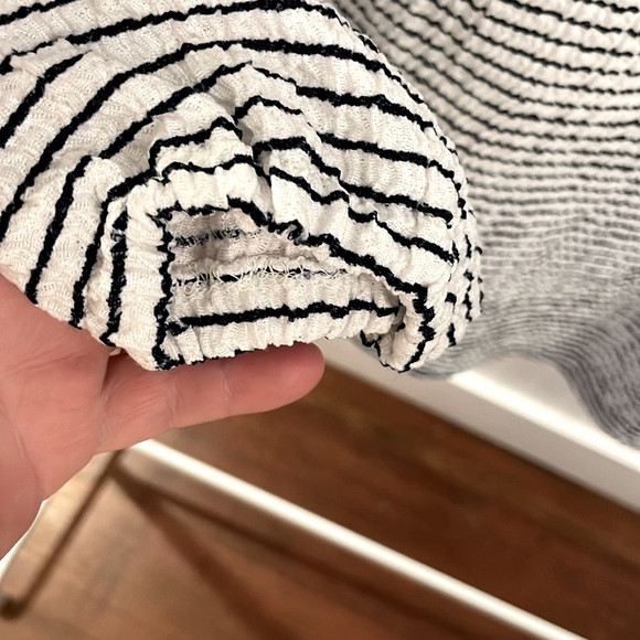 LOFT - striped drape sleeve shirt - size M - Picture 5 of 8